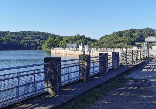 Avallon – La Roche en Brenil (via GTM)